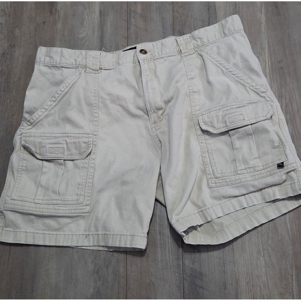 Denali Tan Cargo Shorts Men Shorts Sz 38 (7.5" Inseam)